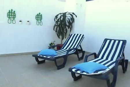 Coast, 4 People, Free Wifi Apartment *